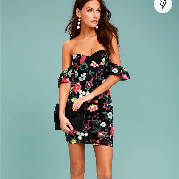 Lulus Dresses & Skirts - fun & flattering dress